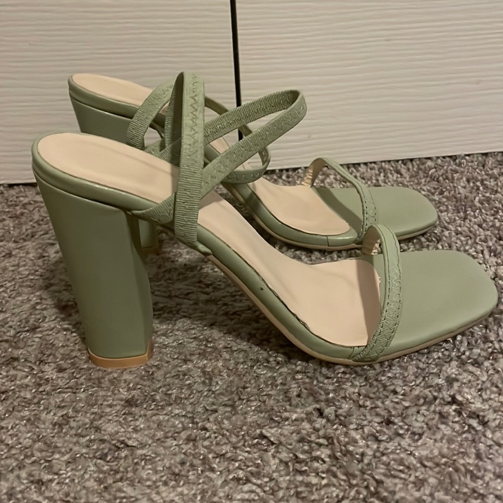 SHEIN pastel color green versatile strap chunky heel womens 9 worn 1x